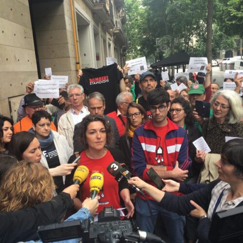 Suport a activistes de l’Aliança contra la Pobresa Energètica denunciades per Agbar